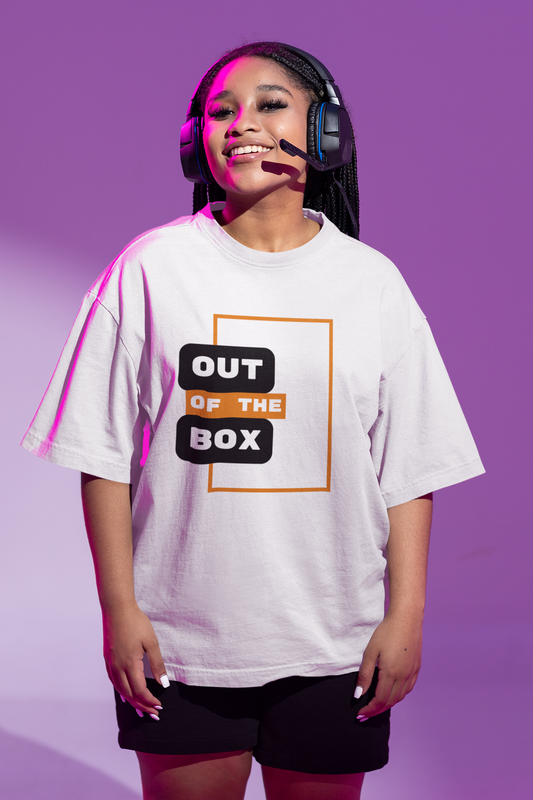 Oversized Graphic T-Shirt – Out of the Box